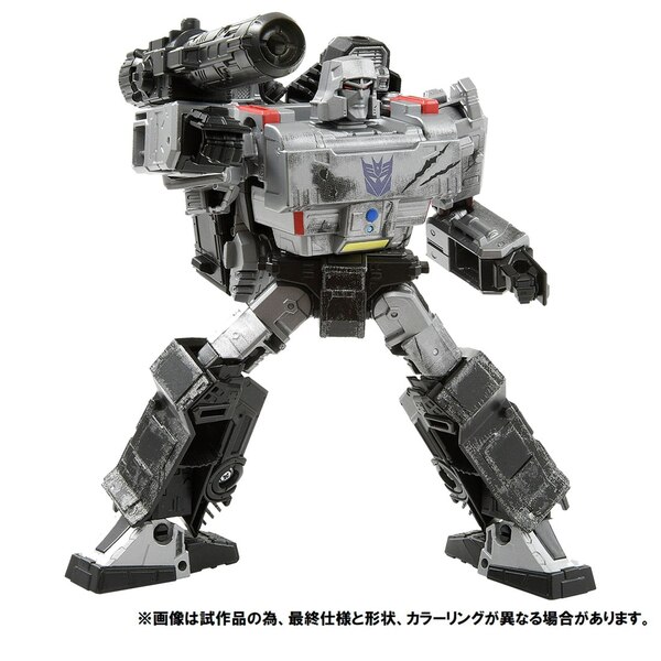 Takara Tomy Transformers Premium Finish WFC 02 Megatron  (2 of 8)